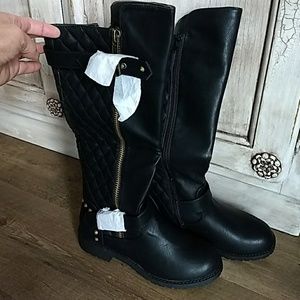 Knee high black pleather quilted boots